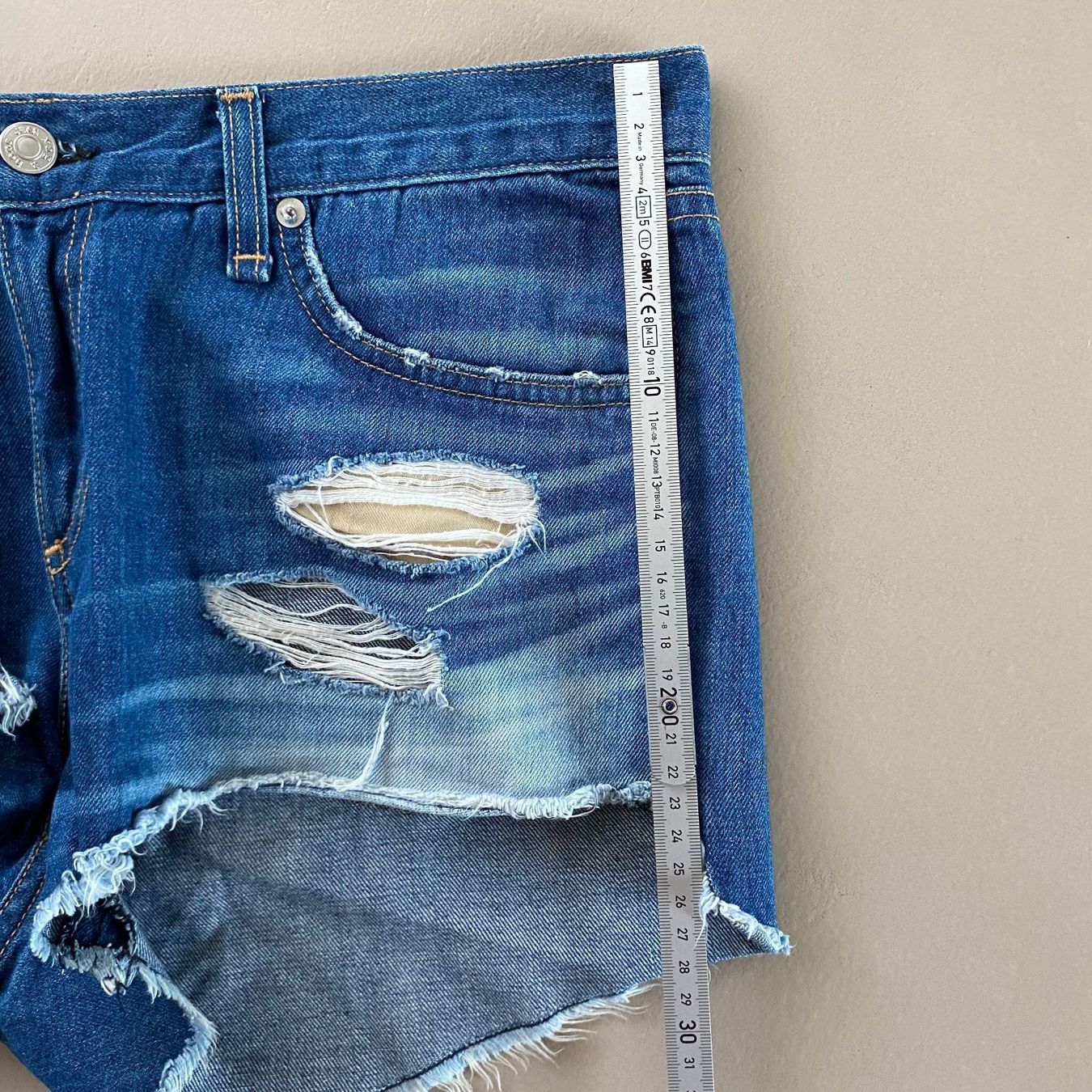 Pantaloni: RAG & BONE Jeans Shorts 💙 – Usato da Zürich venduto da ClosetQueen 6