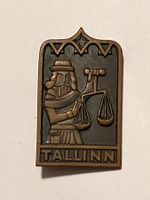1 Anstecknadel Tallinn