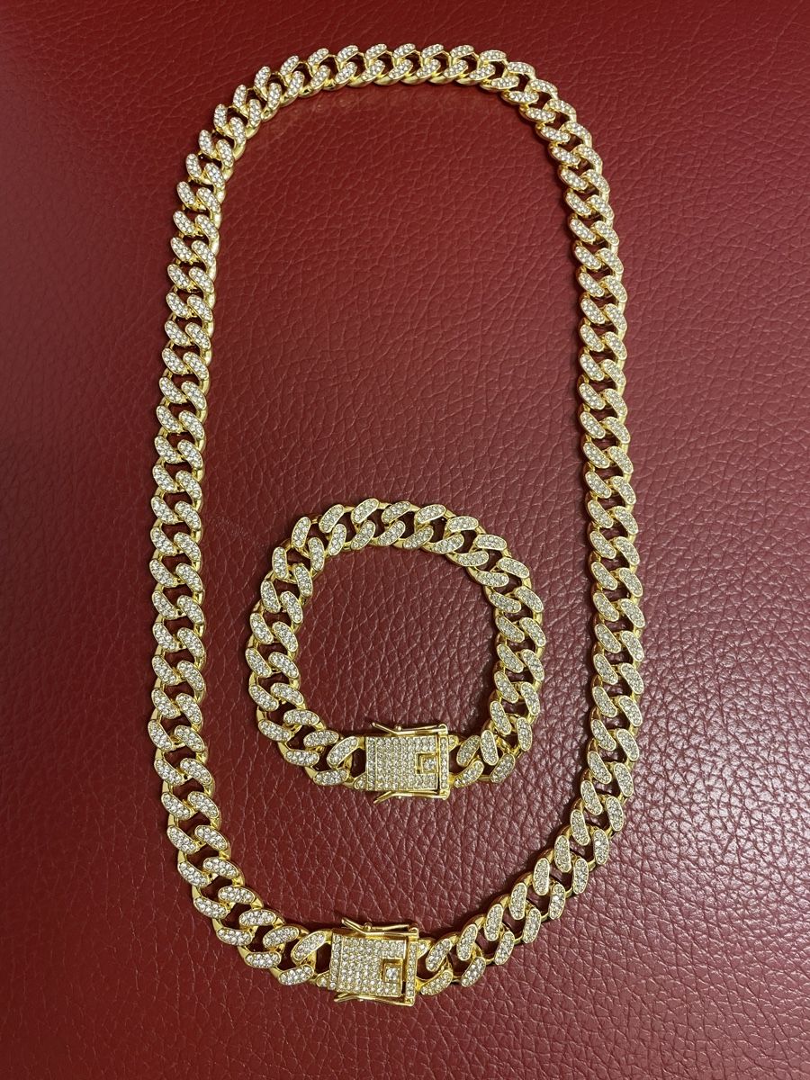 Catenine: Goldene Halskette & Armband Set, neu – Nuovo e nell'imballaggio originale da Chur venduto da ZATO 1