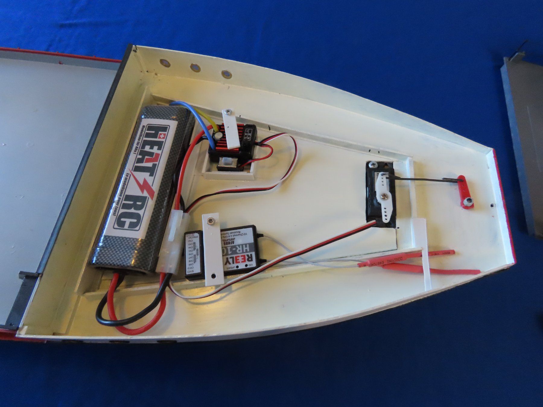RC Modellbau: Modellboot – Gebraucht aus Luzern von Haheka 6