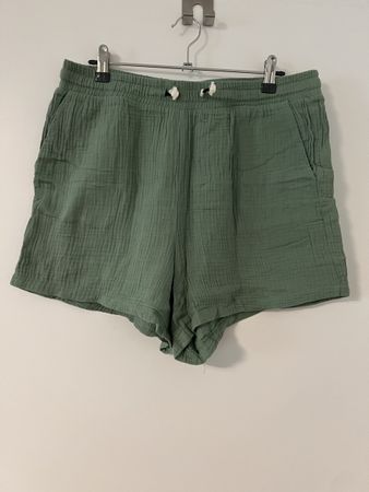 Grüne Musselin-Shorts (XL, 100% Baumwolle)