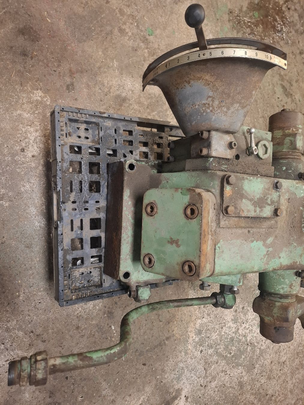 Altro per industria metallurgica: Heckhydraulik Bührer OS Kraftheber Tractospeed – Difettoso da Aeschau venduto da Elu2000 3