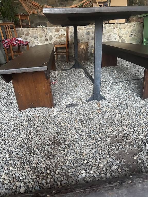Tavoli: Solido tavolo in legno – Usato da Stabio venduto da Genna82 1