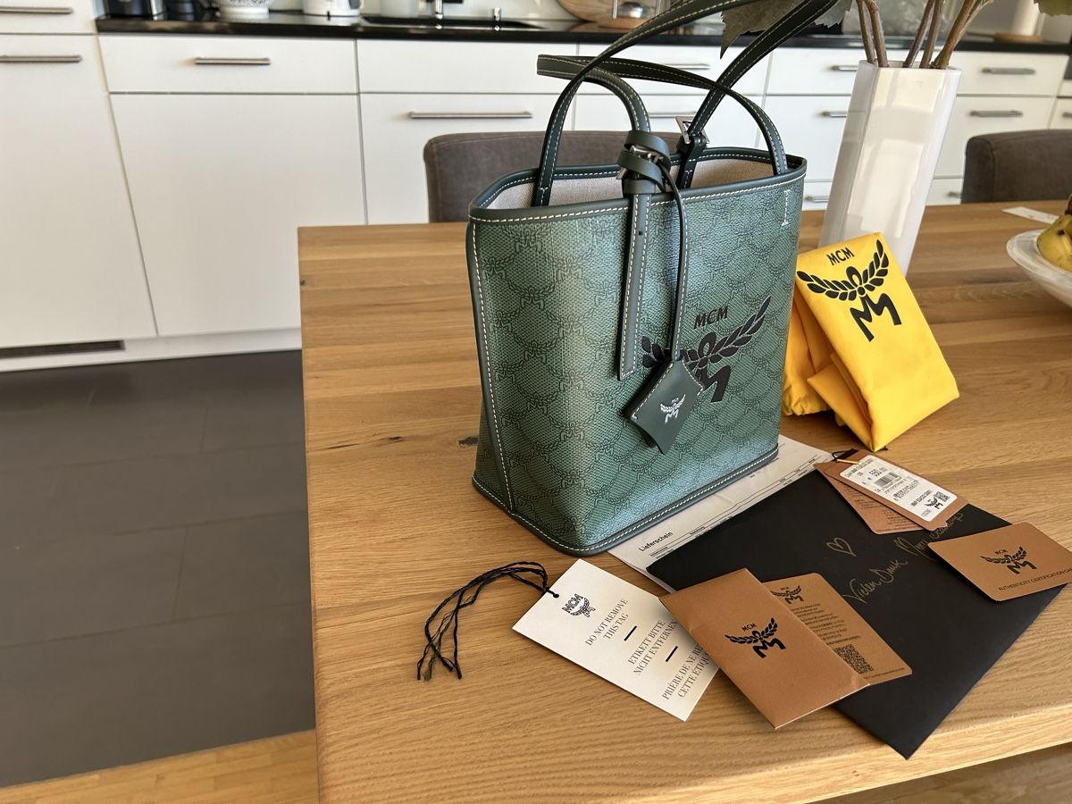 Mcm Borse da donna: MCM Himmel mini Handtasche Grün – Nuovo (secondo la descrizione) da Pratteln venduto da Fashionette.D.D. 1