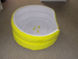 Kuscheliges Hundebett, gelb, neuwertig