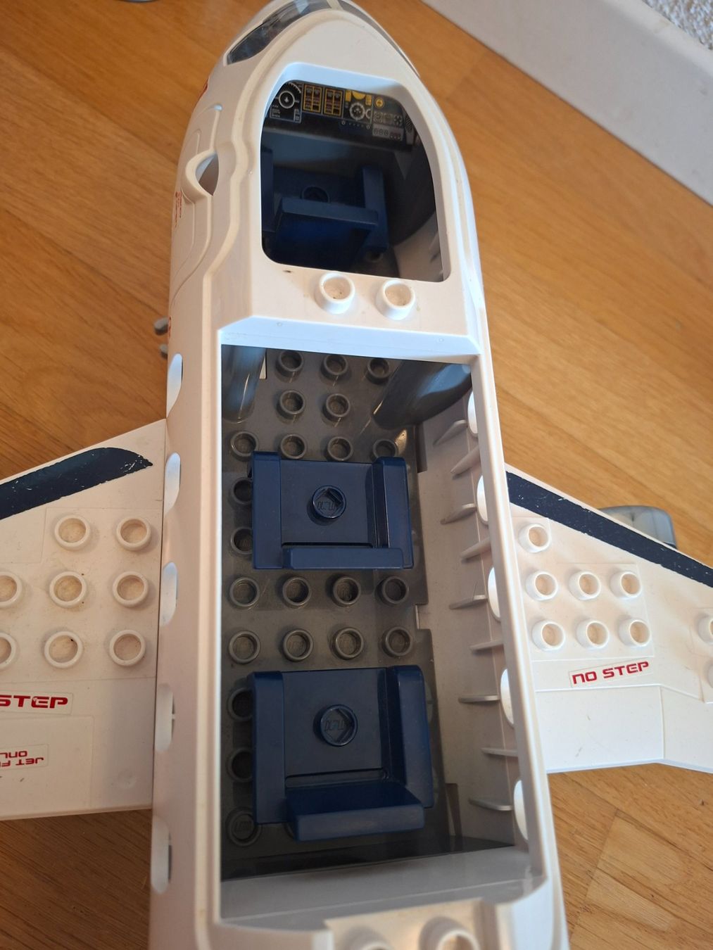 Lego Jouets: LEGO Duplo Grosses Flugzeug mit Flughafen – D'occasion à Balterswil par Steineparadies 6