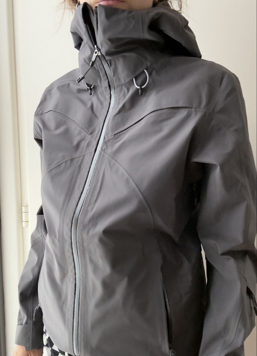 Odlo Jacken: Odlo Regenjacke Grau, S – Neu und originalverpackt aus Glarus von big.bear 1