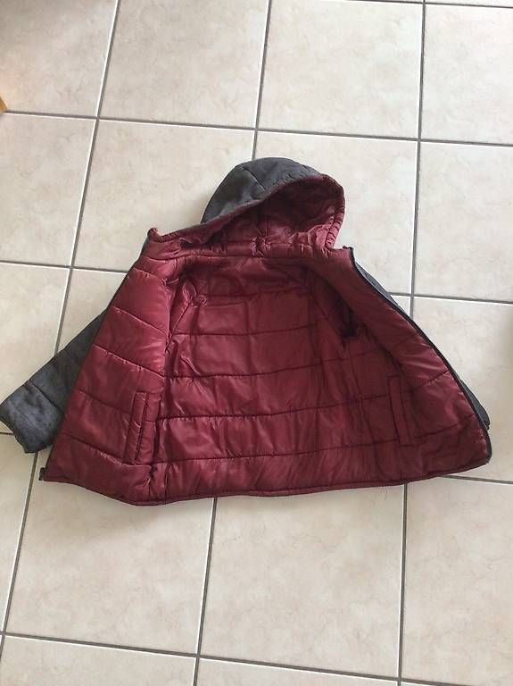 Vestes & Manteaux: Jacke Grösse 128 – D'occasion à Zimmerwald par wuff81 1