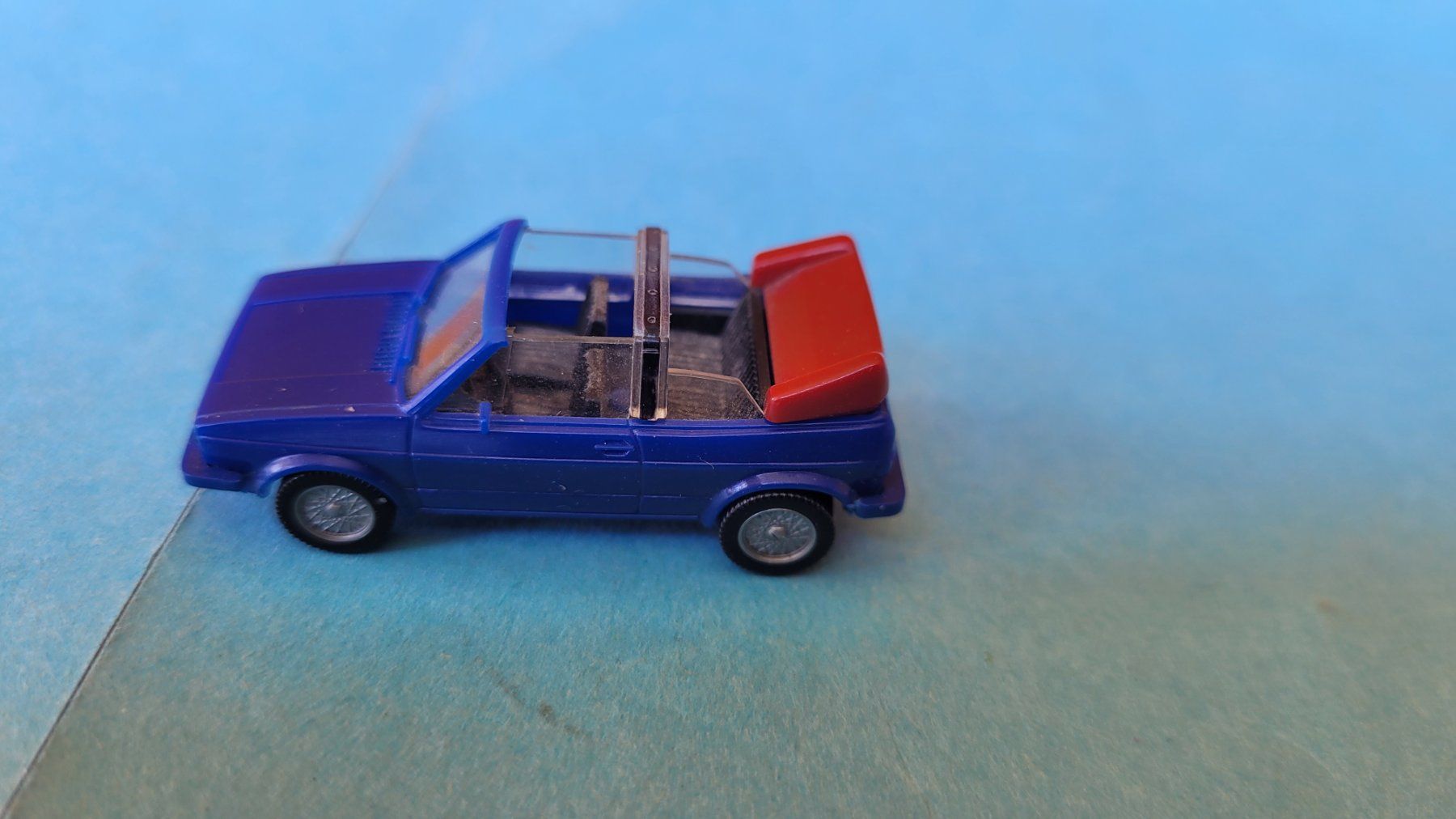 Volkswagen Voitures modèles: VW Golf 1 cabriolet Wiking 1:87 – D'occasion à Domdidier par Bimbo57 7