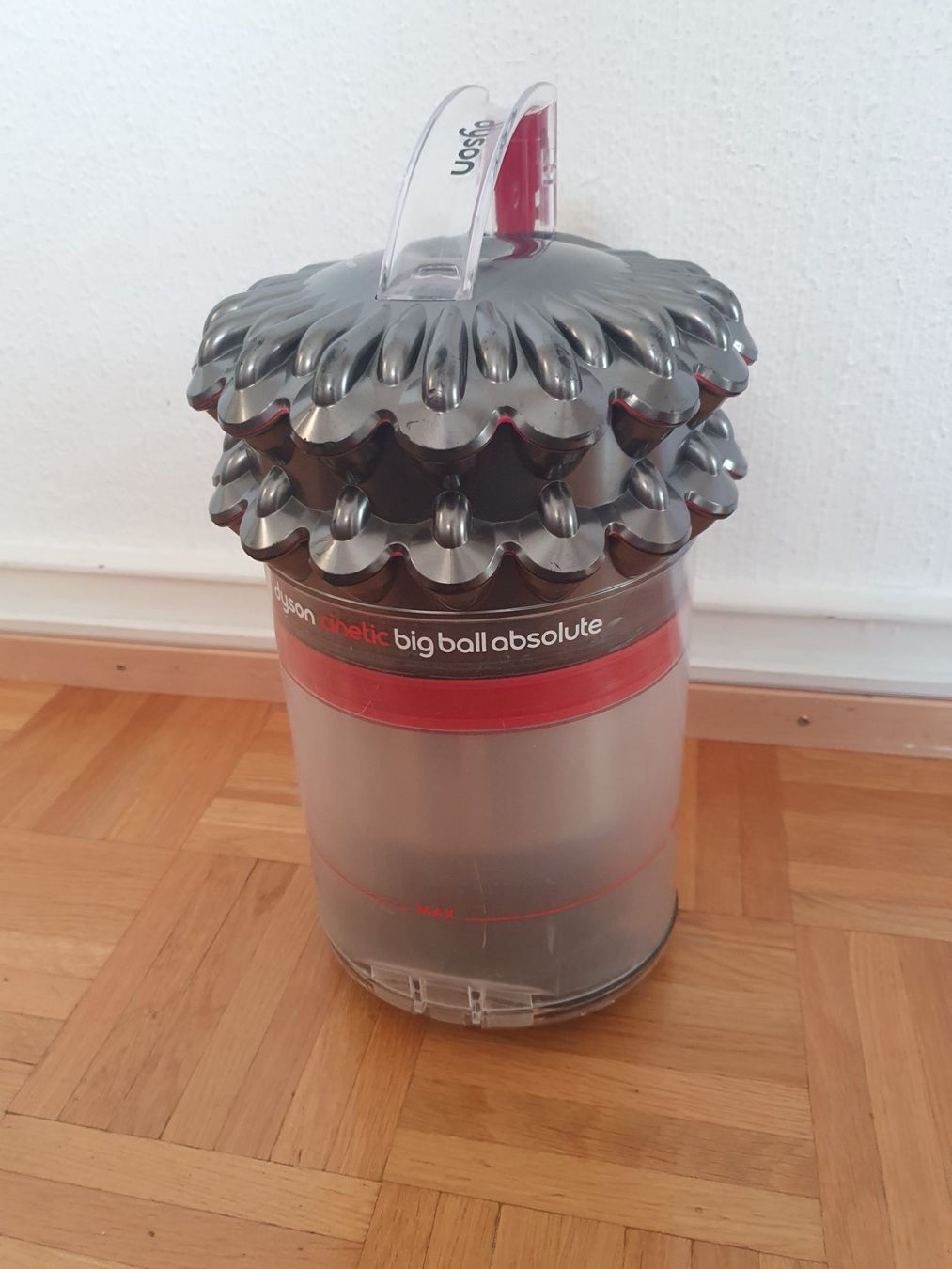 Dyson Aspirateurs & Accessoires: Cyclone Dyson Big Ball Absolute , Pièce de rechange – D'occasion à Prilly par RoDyRe