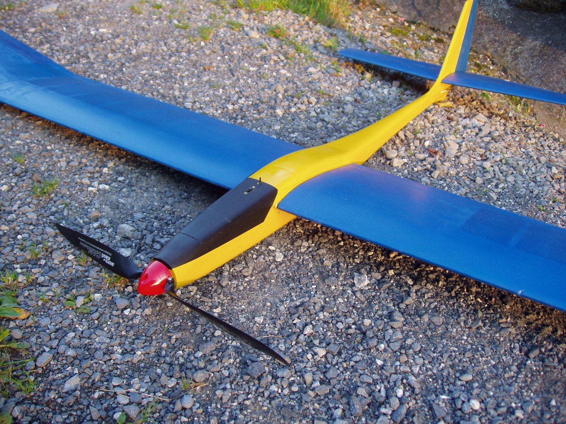 Modellismo RC: Motorsegelmodell Guru – Usato da Filzbach venduto da hansfritz 1