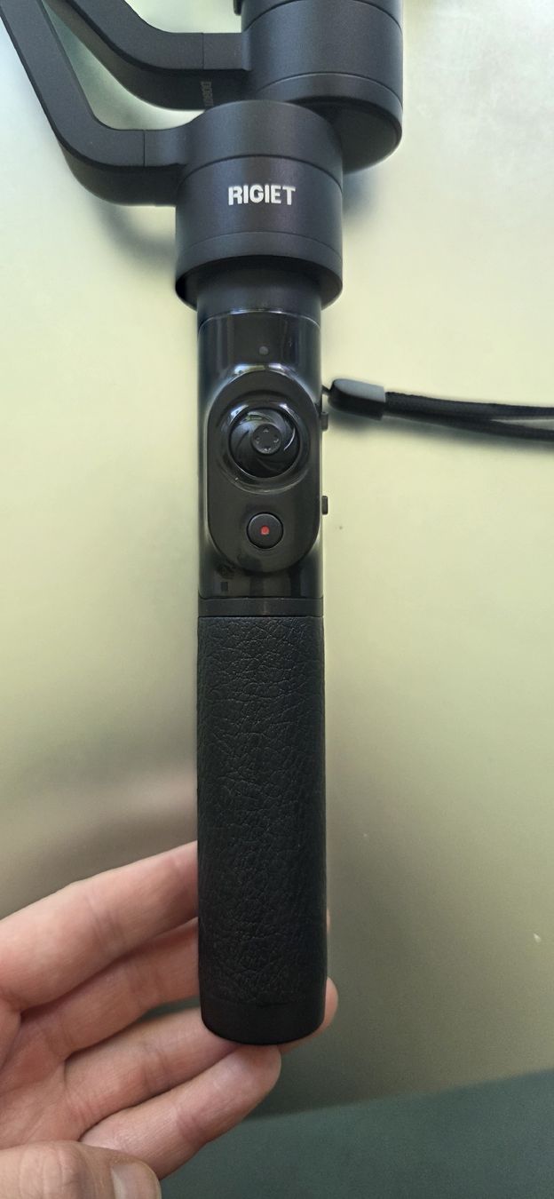 Supporti a parete: DOBOT Smartphone Gimbal / Stabilizer zu verkaufen. – Usato da Huttwil venduto da ser_gn9l 3