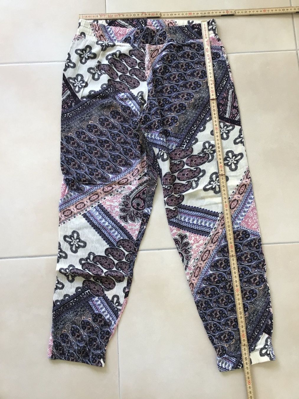 Pantaloni: Hose von Tezenis – Usato da Frauenfeld venduto da Stehojen 3
