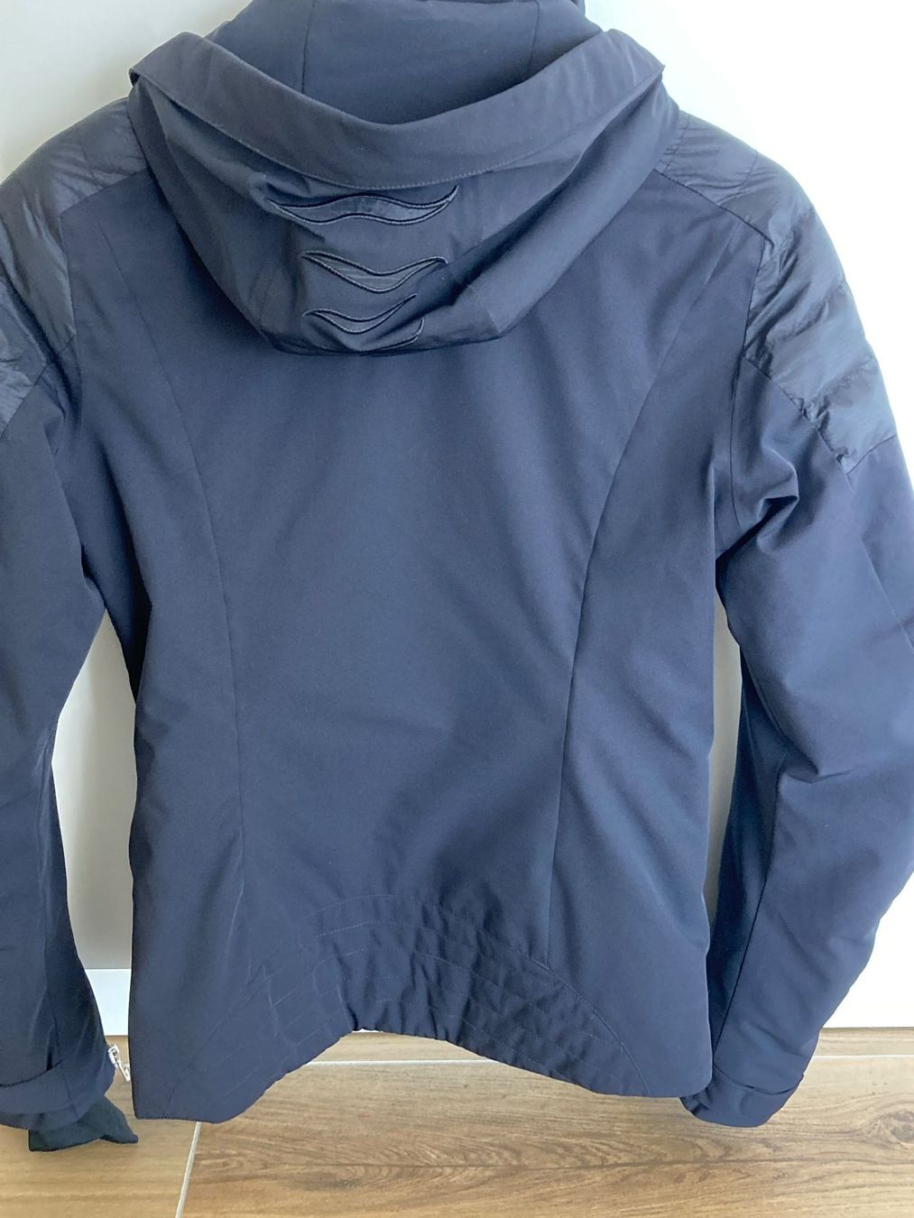 Bogner Giacche: Bogner Skijacke schwarz Grösse 34 – Usato da Thierachern venduto da Herci 3
