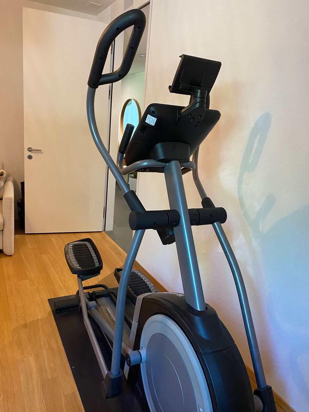 NordicTrack Hometrainer: NordicTrack Elliptical Cross Trainer – Usato da Wädenswil venduto da Ydm14 3