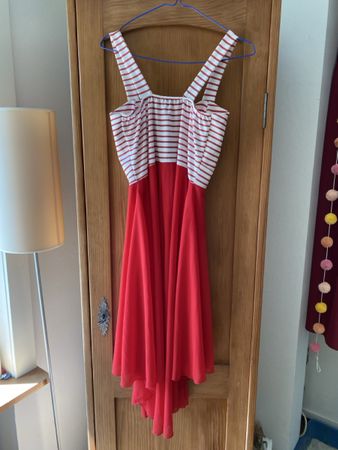 Rotes Sommerkleid von Lucky Star, Grösse M - Neuwertig!