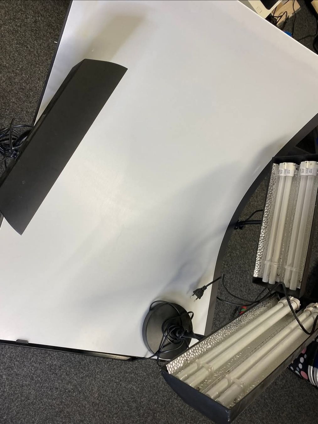 Laboratorio & Camera oscura: Fototisch mit 3 Profilampen – Usato da Beinwil (Freiamt) venduto da namidamitena 2