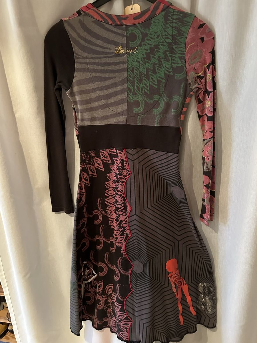 Desigual Vestiti: Kleid Desigual Grösse s/m – Usato da Trüllikon venduto da angela4444 4