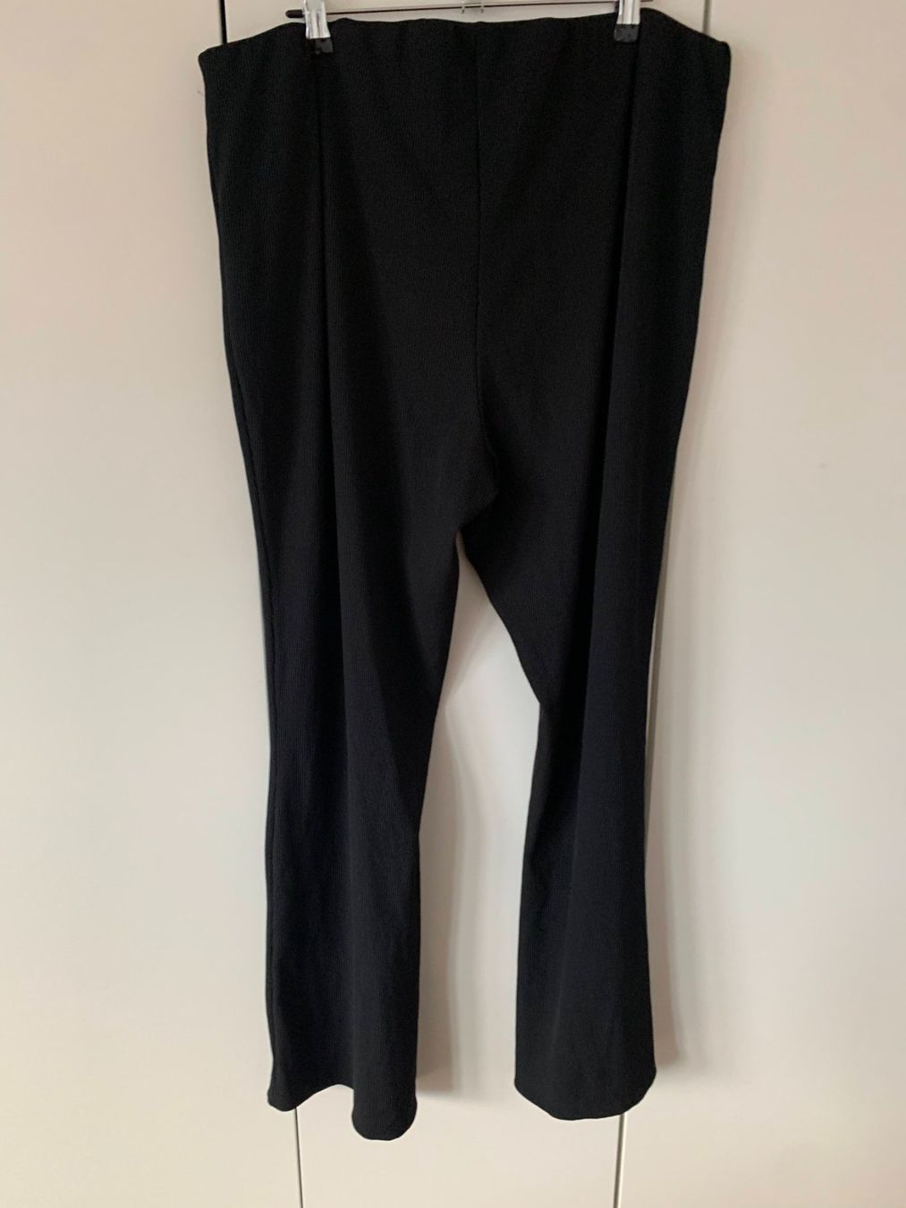 Pantaloni: Dünne Hose EUR 50 – Usato da Thalwil venduto da san_685y 3