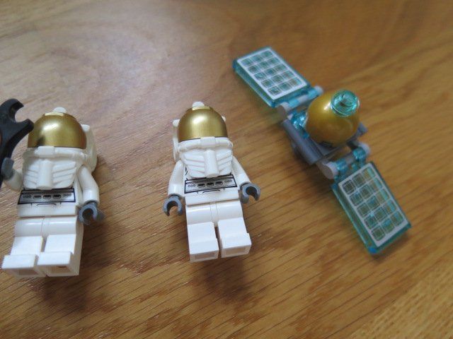 Lego Baukästen: Lego City Weltraum Shuttle 60078 – Gebraucht aus Riehen von Sportx 3