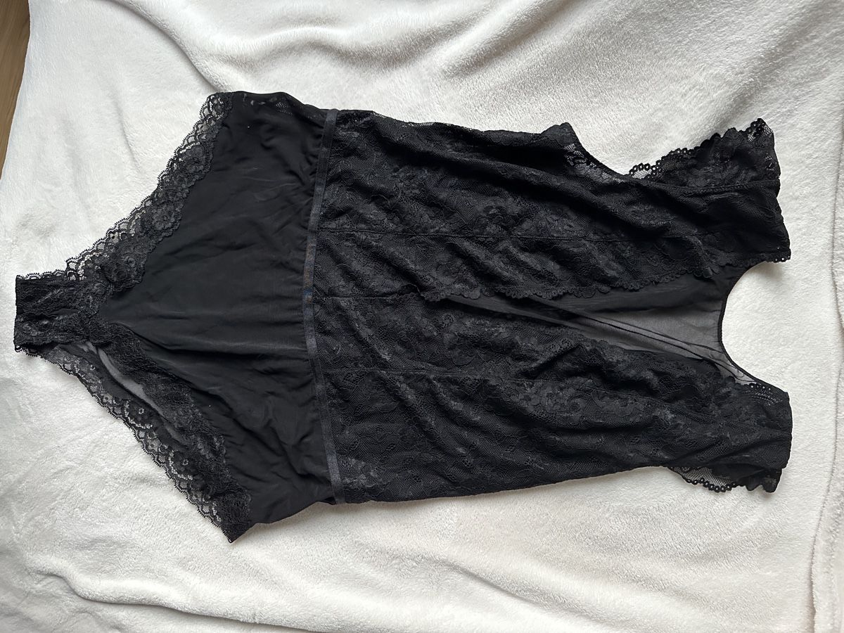 Altra biancheria intima: Schwarzer Body mit Spitze, Grösse L – Usato da Altdorf UR venduto da 3beeri