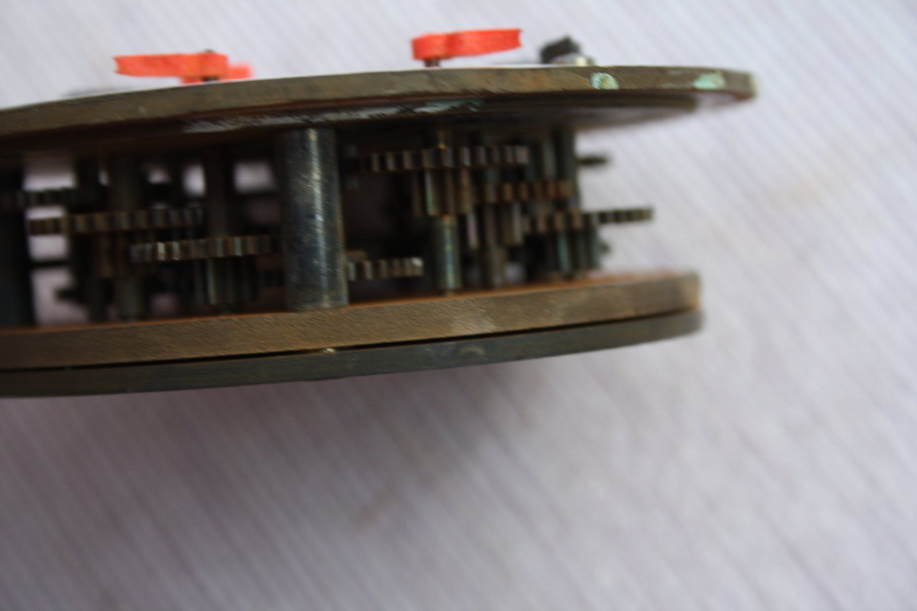 Misurare: VINTAGE WASSERUHR – Difettoso da Wauwil venduto da Pneuedy 2