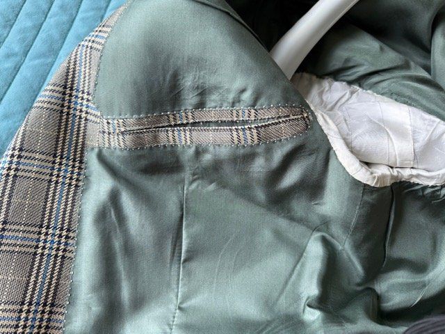Giacche: Herren Blazer Seide Grösse 48,   NP 2450.-- – Nuovo (secondo la descrizione) da Zürich venduto da ennovy01 3
