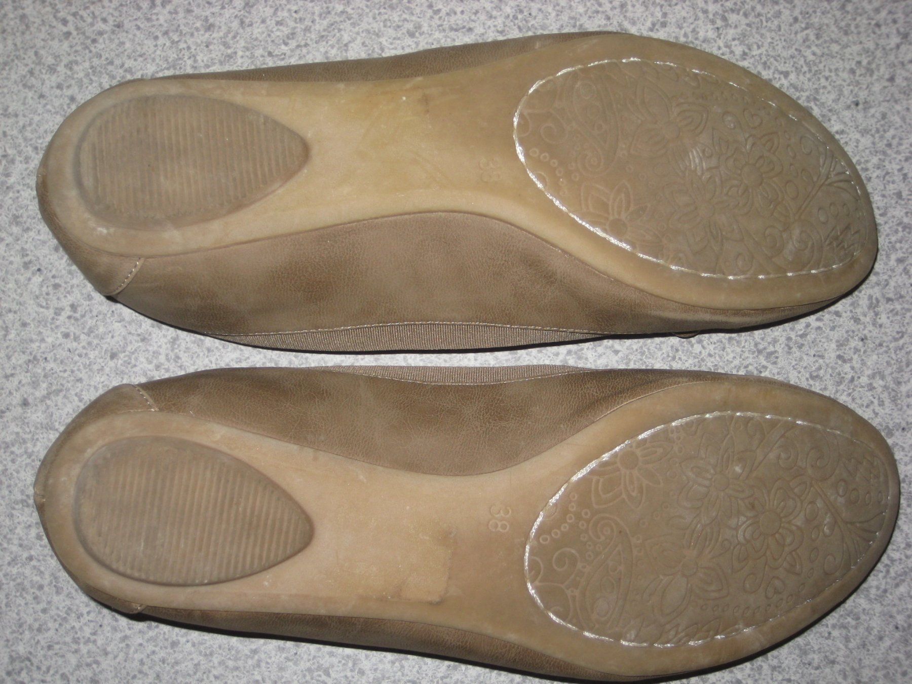 Graceland Scarpe da donna: Ballerina beige Grösse 38 Graceland – Usato da Füllinsdorf venduto da Schlupp 4