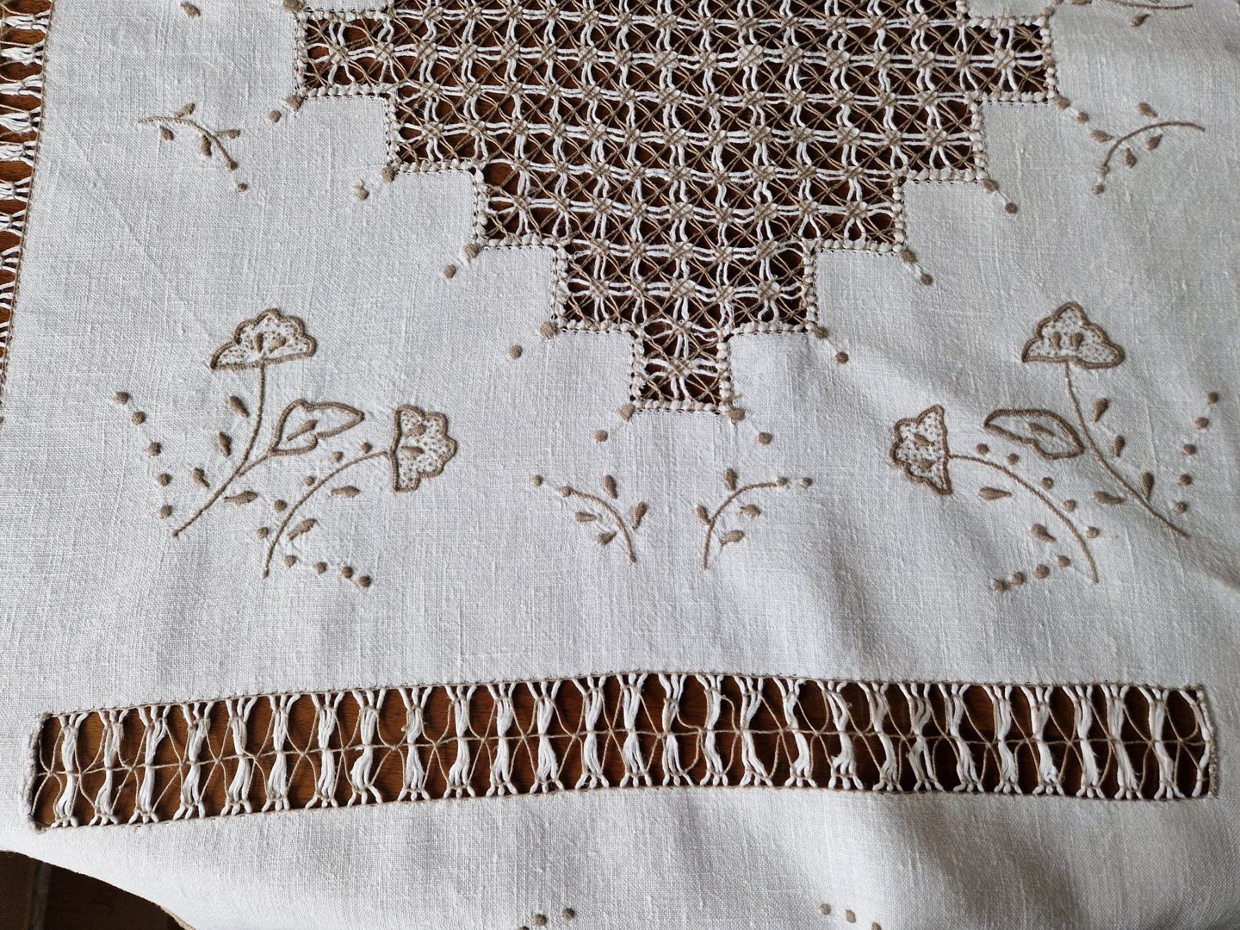 Altra biancheria da tavola: Kleine Tischdecke , Handarbeit – Nuovo (secondo la descrizione) da Bern venduto da Antikbatik 4