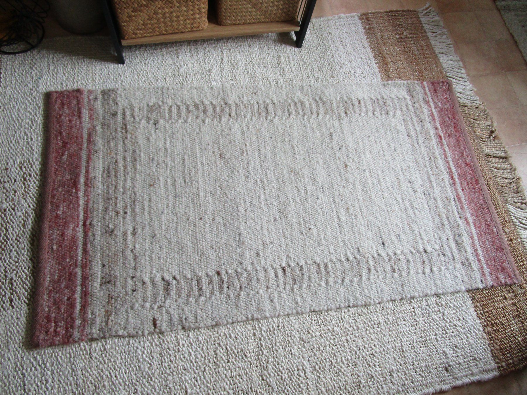 Tappeti: SCHAFSCHURWOLLE TEPPICH  70X130 – Usato da Scuol venduto da Luana..
