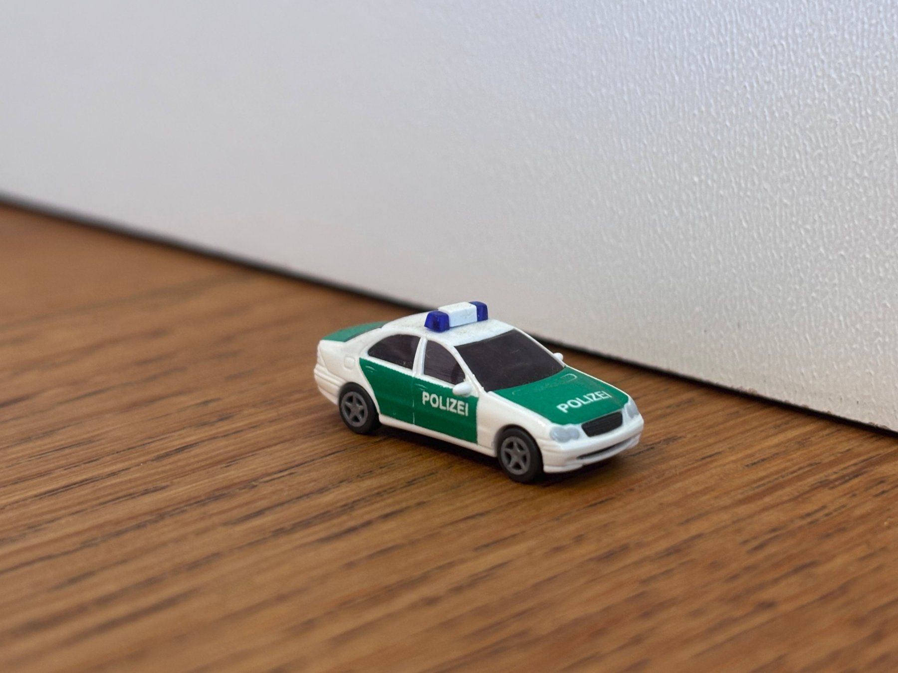 Modellini di ferrovie: M0882: Polizei (Spur N) – Usato da Birsfelden venduto da Birs_25