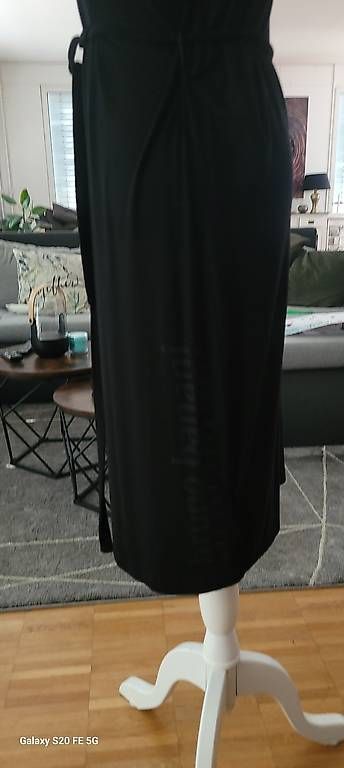 Vestiti: Kleid Bruno Banani Gr.40 – Usato da Oberaach venduto da Svea11
