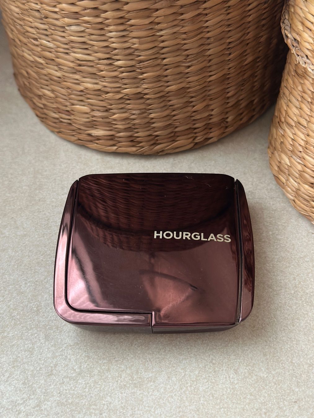 Make-up: HOURGLASS AMBIENT LIGHTING INFINITY POWDER – Usato da Zürich venduto da methee1107 3