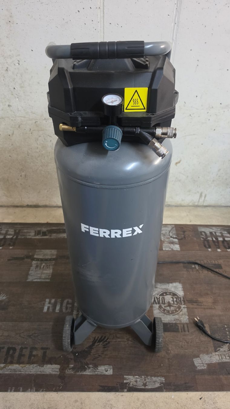 Ferrex Compressori: Kompressor Ferrex 50 Liter 10bar – Usato da Rotkreuz venduto da Spider8