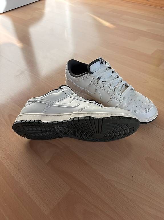 Chaussures hommes: Nike Schuhe Gr. 43  – Neuf avec emballage d'origine à Kleindoettingen par Gigor03