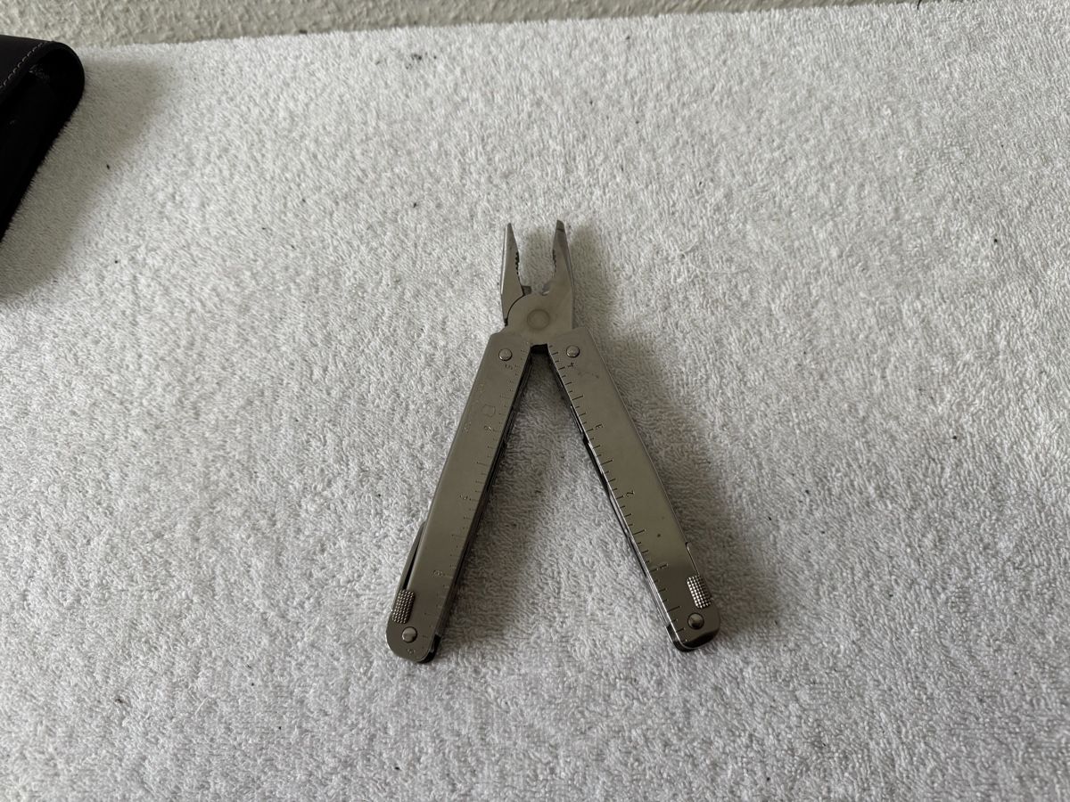 Victorinox Tutti gli attrezzi: Victorinox Swiss Tool – Usato da Lenzburg venduto da Meister_k