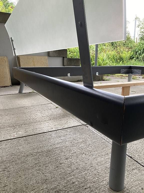 Betten: Bettrahmen 180x200: stabil & praktisch – Gebraucht aus Urdorf von Rose.14 2