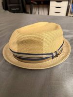 Sommerhut aus Stroh 
