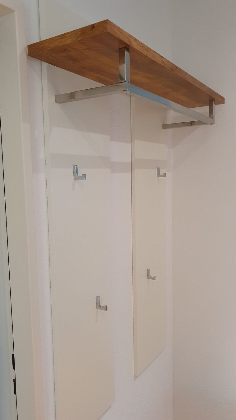 Guardaroba: Garderobe Paneel mit Hutablage – Nuovo (secondo la descrizione) da Riehen venduto da PrinzVegeta