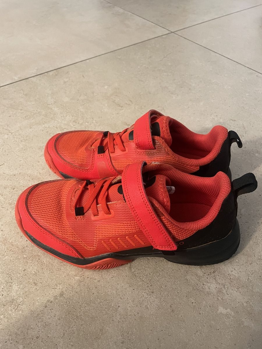 Scarpe da uomo: Tennisschuhe gr.34 Decathlon Artengo – Usato da Steinhausen venduto da ani_k6nx