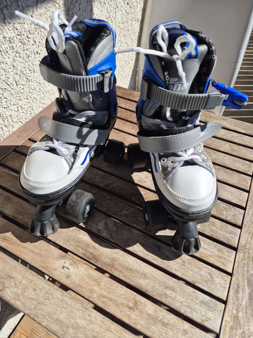 Patins à roul. & inline: Rollschuhe  – D'occasion à Volketswil par Manichoch