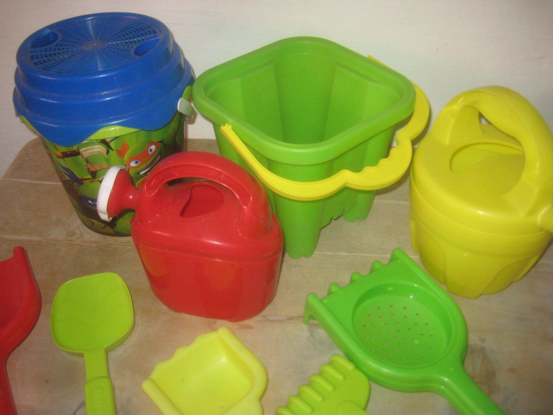 Jouets: KINDER    SANDSPIELZEUG – Neuf (Voir description) à Uster par flocke1 1