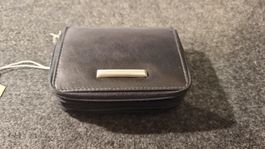 Portemonnaie aus Leder in schwarz