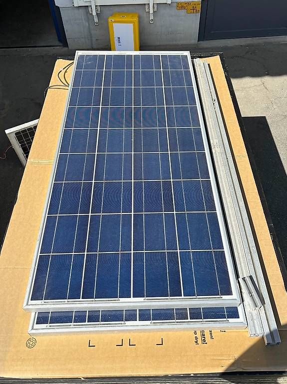 Panneaux solaires: Solar Module – D'occasion à Brunnen par sunoboruchikin
