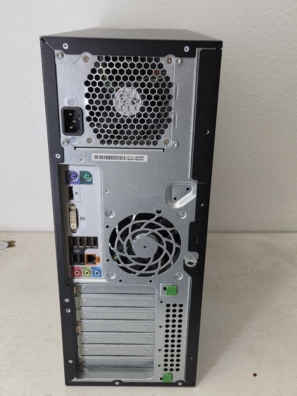 Hewlett Packard PCs: HP Z200 Workstation, Intel i5 670 – Gebraucht aus SCHAFFHAUSEN von Atami99 7