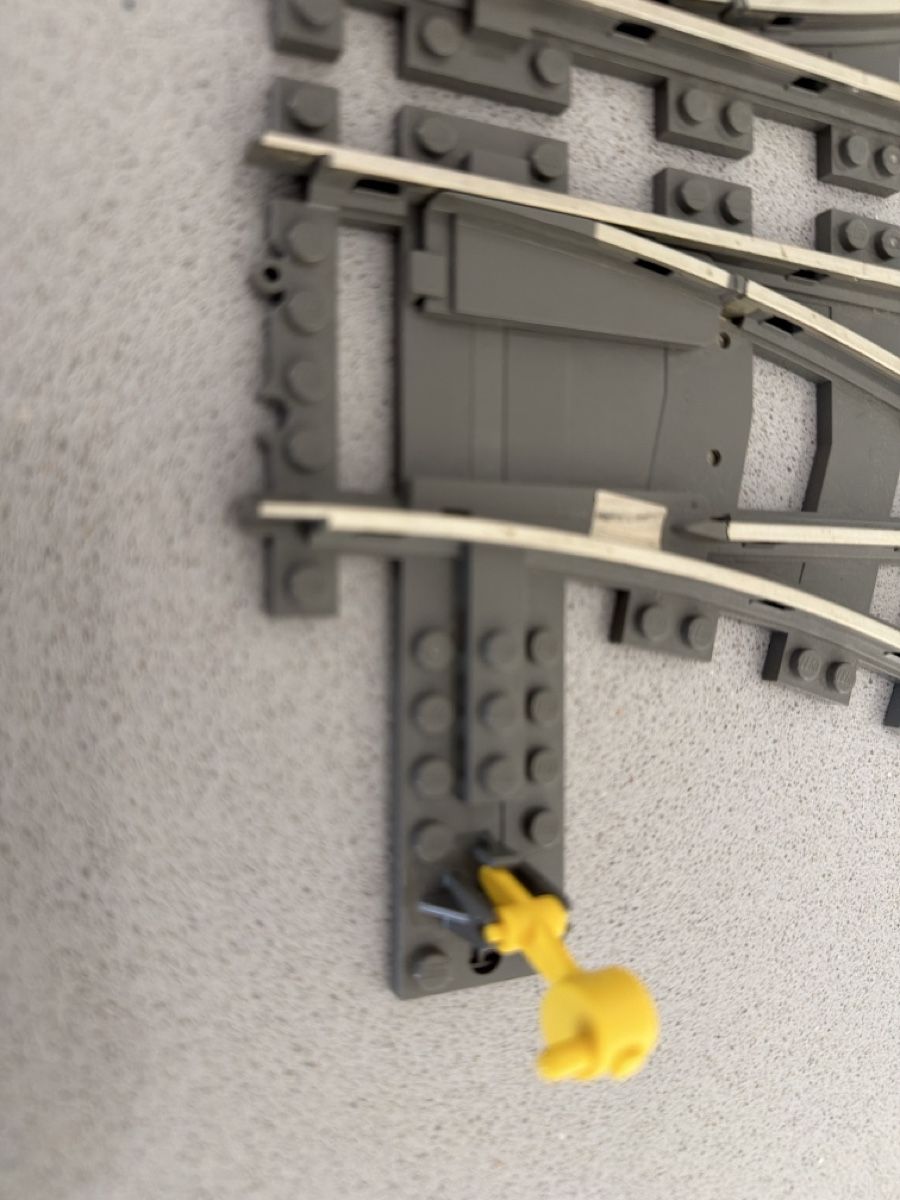 Lego Giocattoli: Lego Eisenbahn Weichen Set 2 Stück gebraucht 9v – Usato da Winkel venduto da mic_8kbz 2