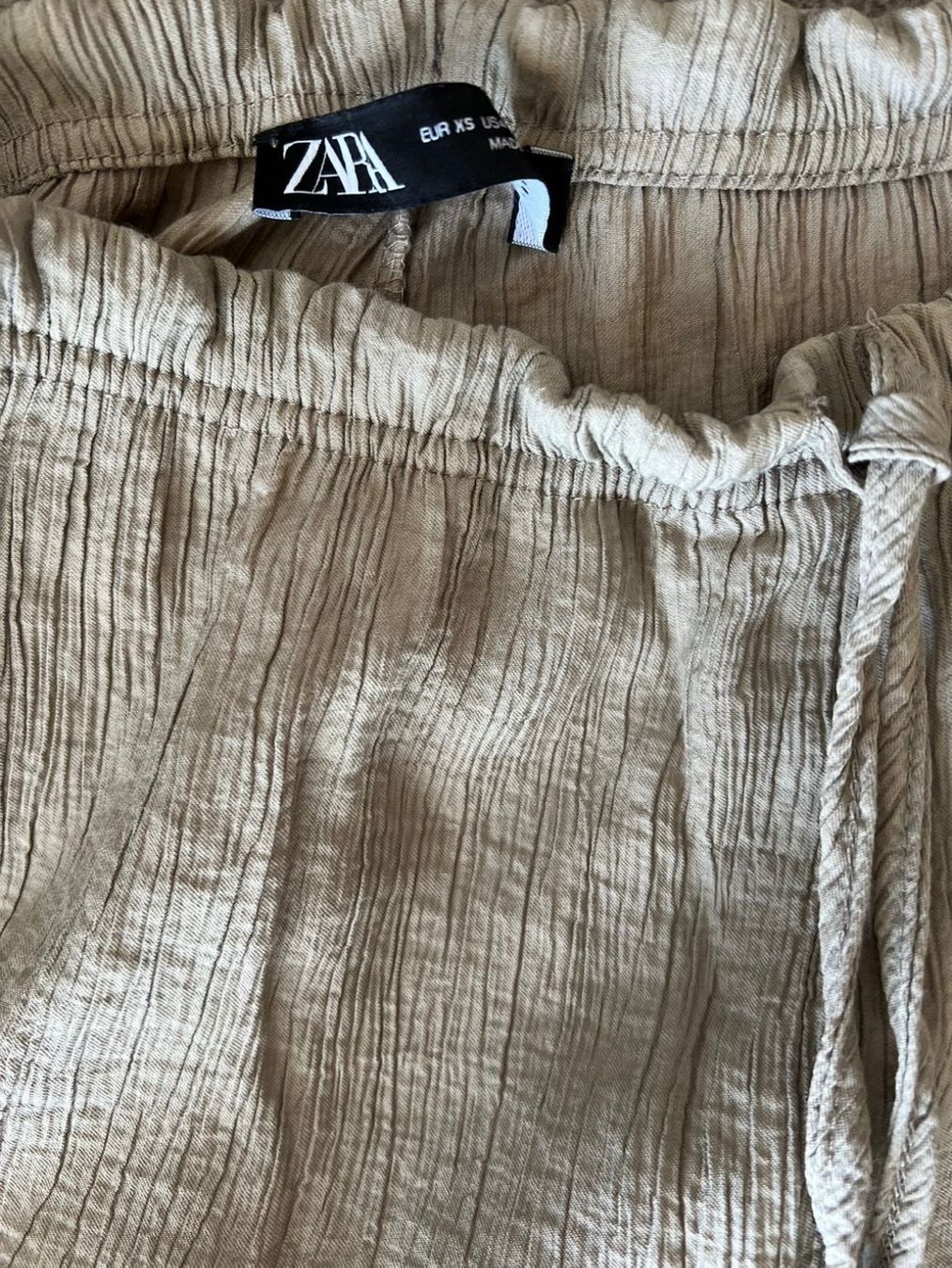 Zara Pantaloni: Zara Hose, Grösse XS, Gratisversand – Nuovo (secondo la descrizione) da Frutigen venduto da glnays 2
