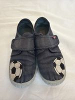 Finken / Hausschuhe Superfit mit Fussball Gr. 33