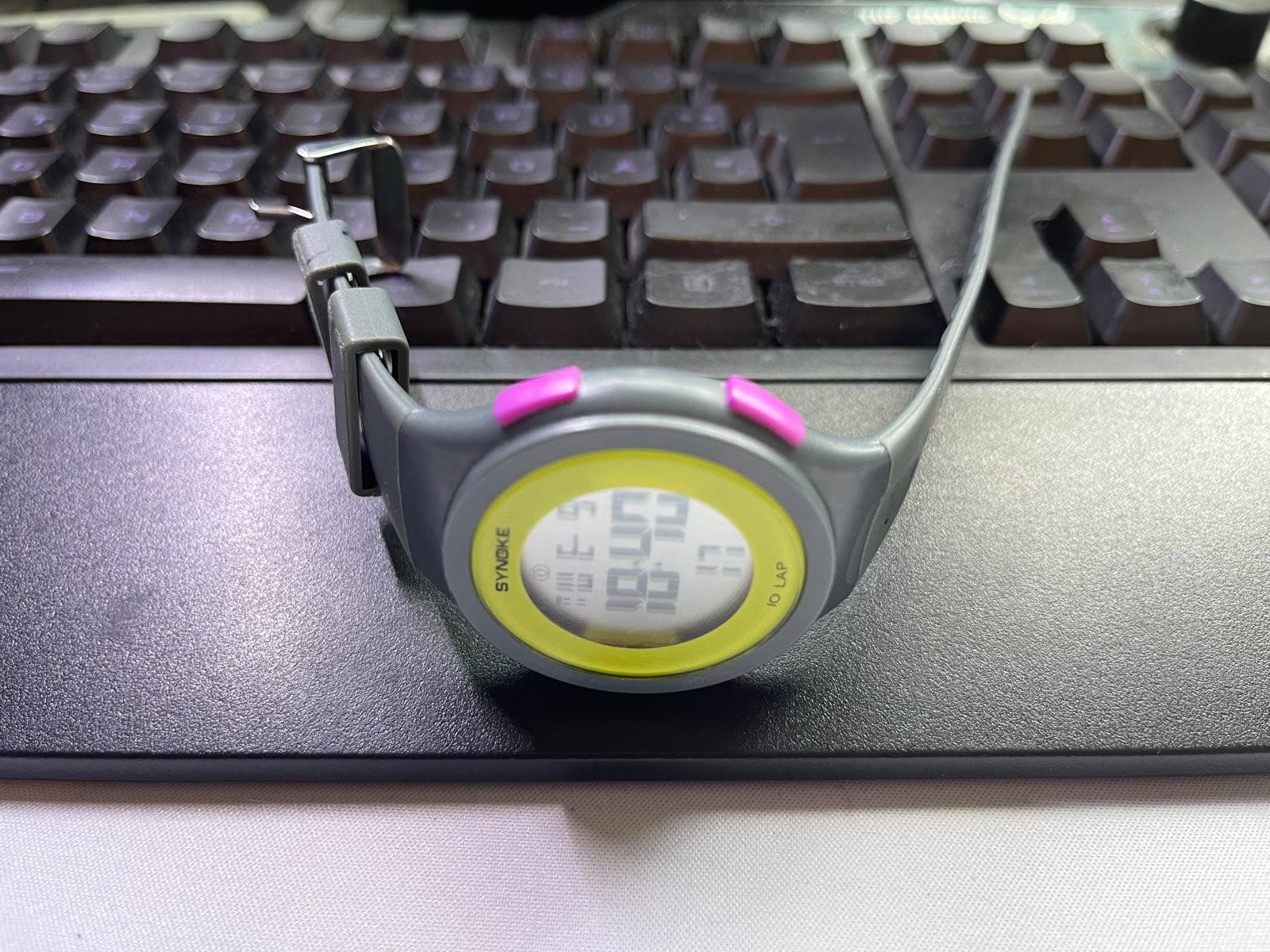 Smartwatch: Schwimmuhr Synoke – Usato da Villnachern venduto da Durot