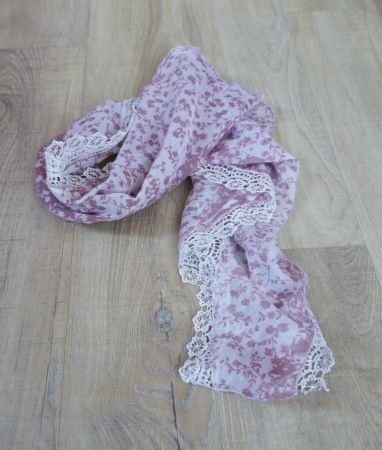Schal / Dreieckstuch / Foulard